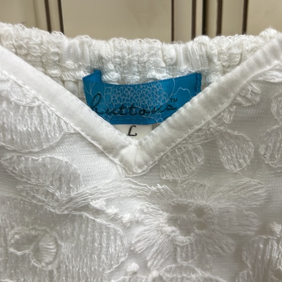 Buttons brand elegant white lace maxi dress with adjustable straps - Picture 3 of 8